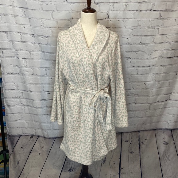 Ulta Beauty Intimates & Sleepwear Cozy Bathrobe Poshmark